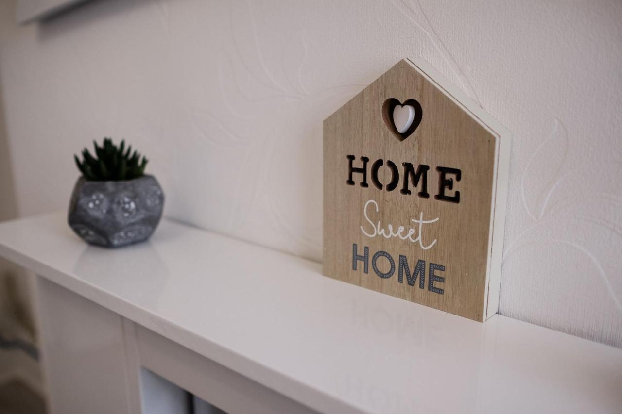 Stay Comfortable- Close To City Centre- Sleeps Up To 8 Stoke-on-Trent Ngoại thất bức ảnh